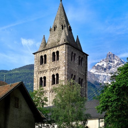 Clocher (c) Abbaye de Saint-Maurice, Jean-Yves Glassey et Michel Martinez